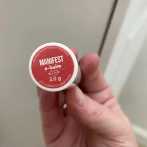 PERSONA E- BALM TINTED LIP HYDRATION IN THE COLOR MANIFEST - Picture 7 of 8